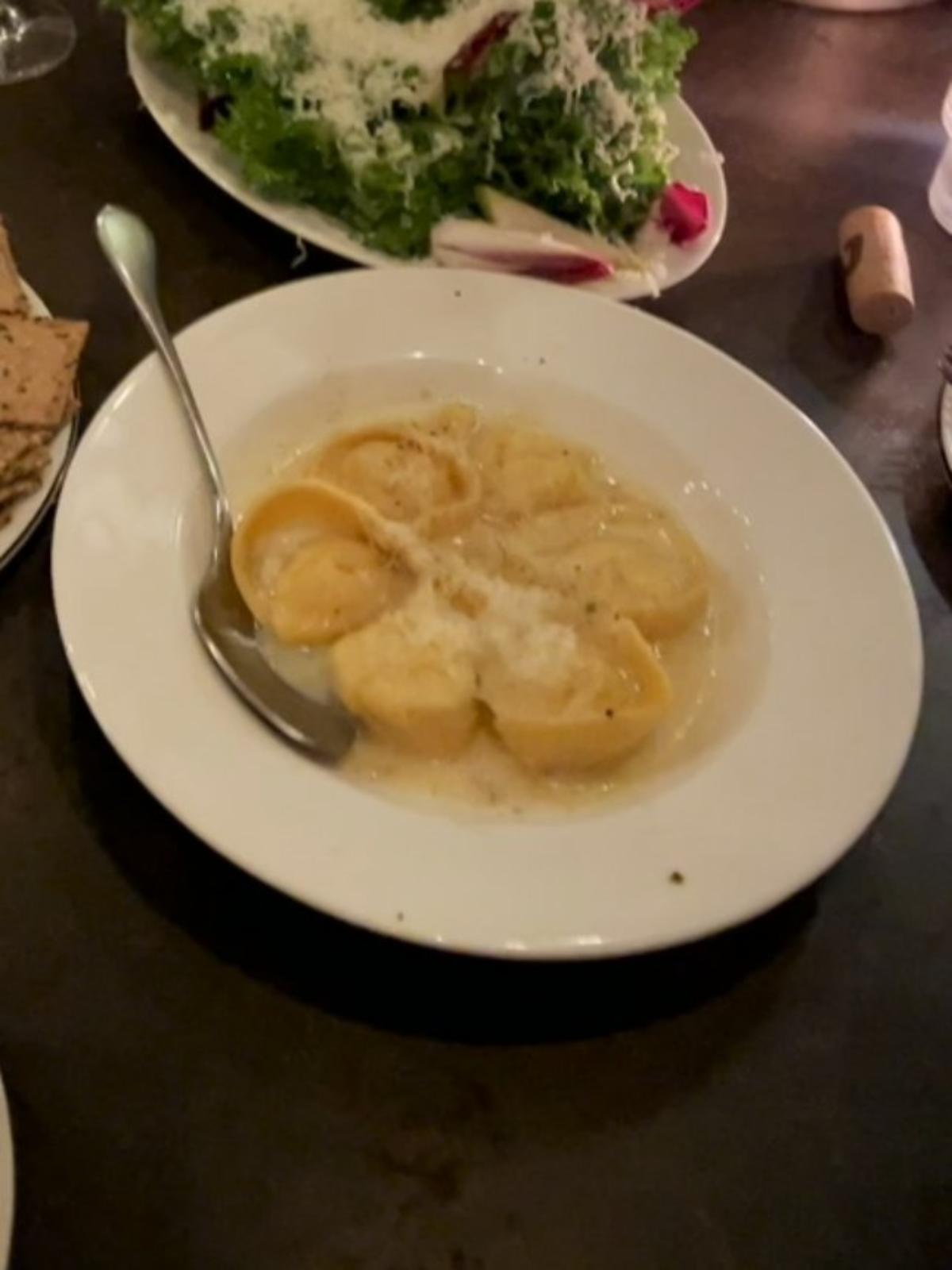 תמונה של טורטוליני ריקוטה וכרישה