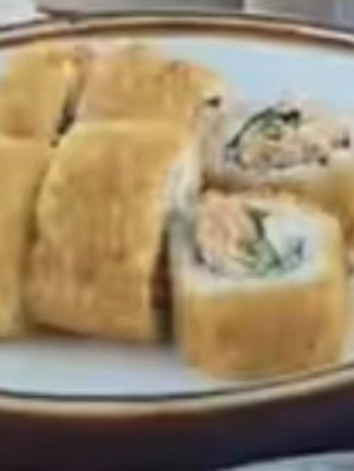תמונה של רול מטוגן