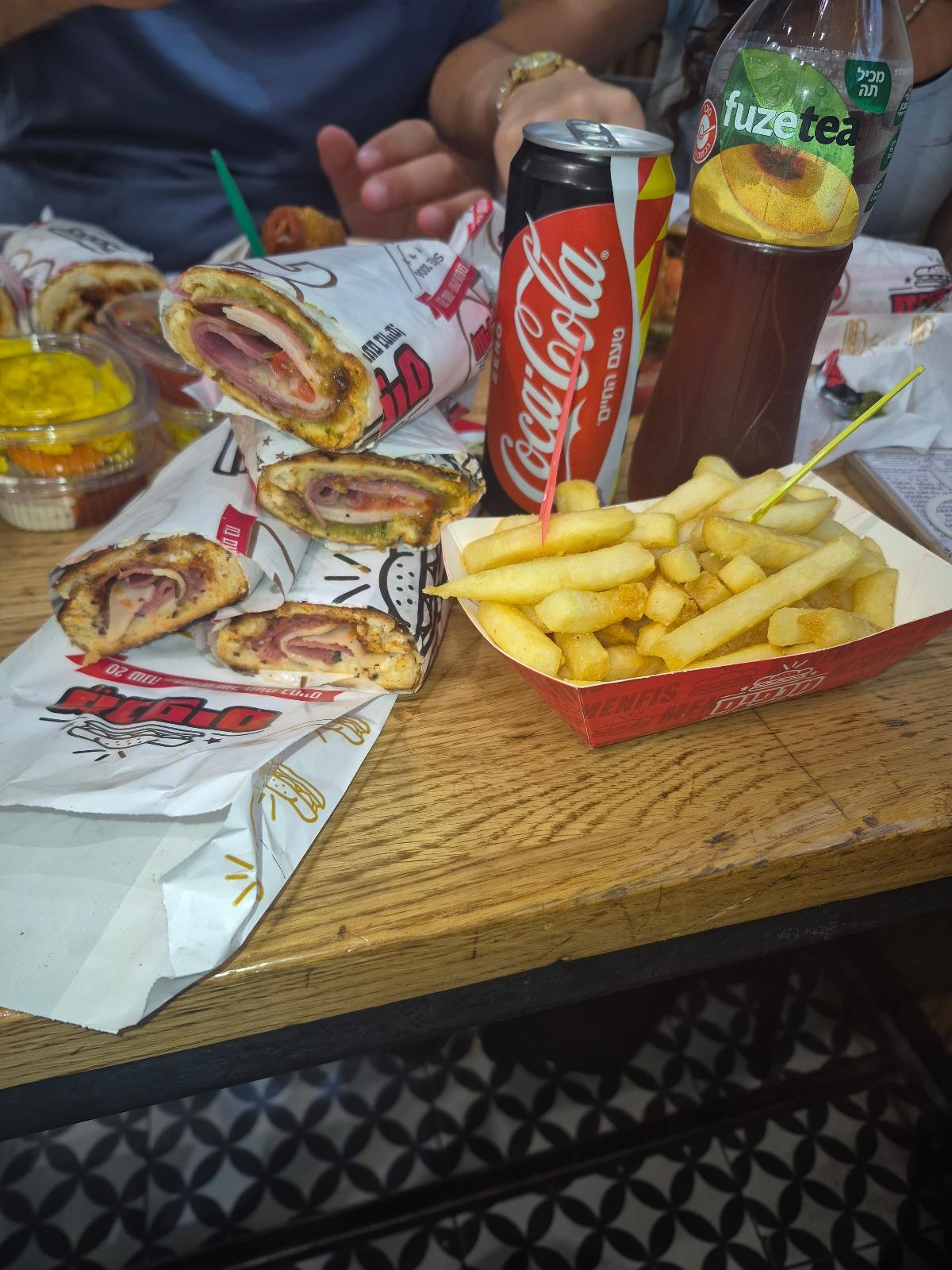 תמונה של מנפיס טוסט זוגי
